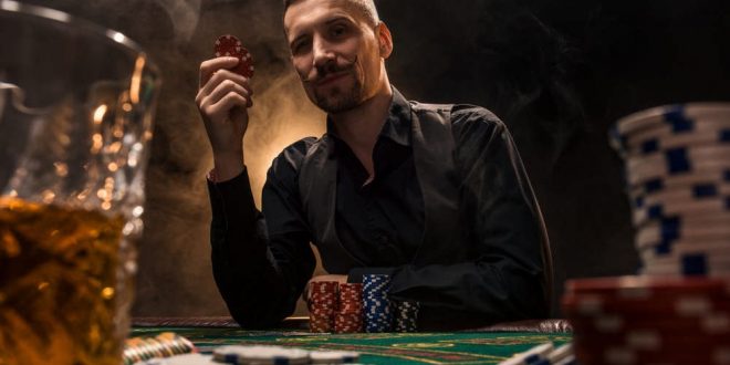 poker game highlights 660x330 - نکات مهم بازی پوکر و شرط بندی از زبان داگ پولک