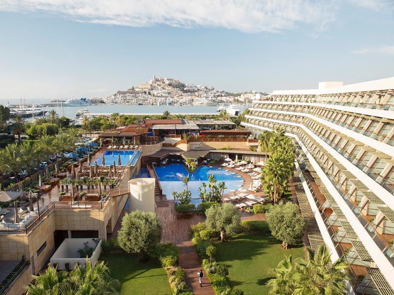 بهترین کازینو های دنیا ، معرفی 21 تا از کازینوهای معروف جهان Ibiza Gran Hotel - بهترین کازینو های دنیا ، معرفی 21 تا از کازینوهای معروف جهان